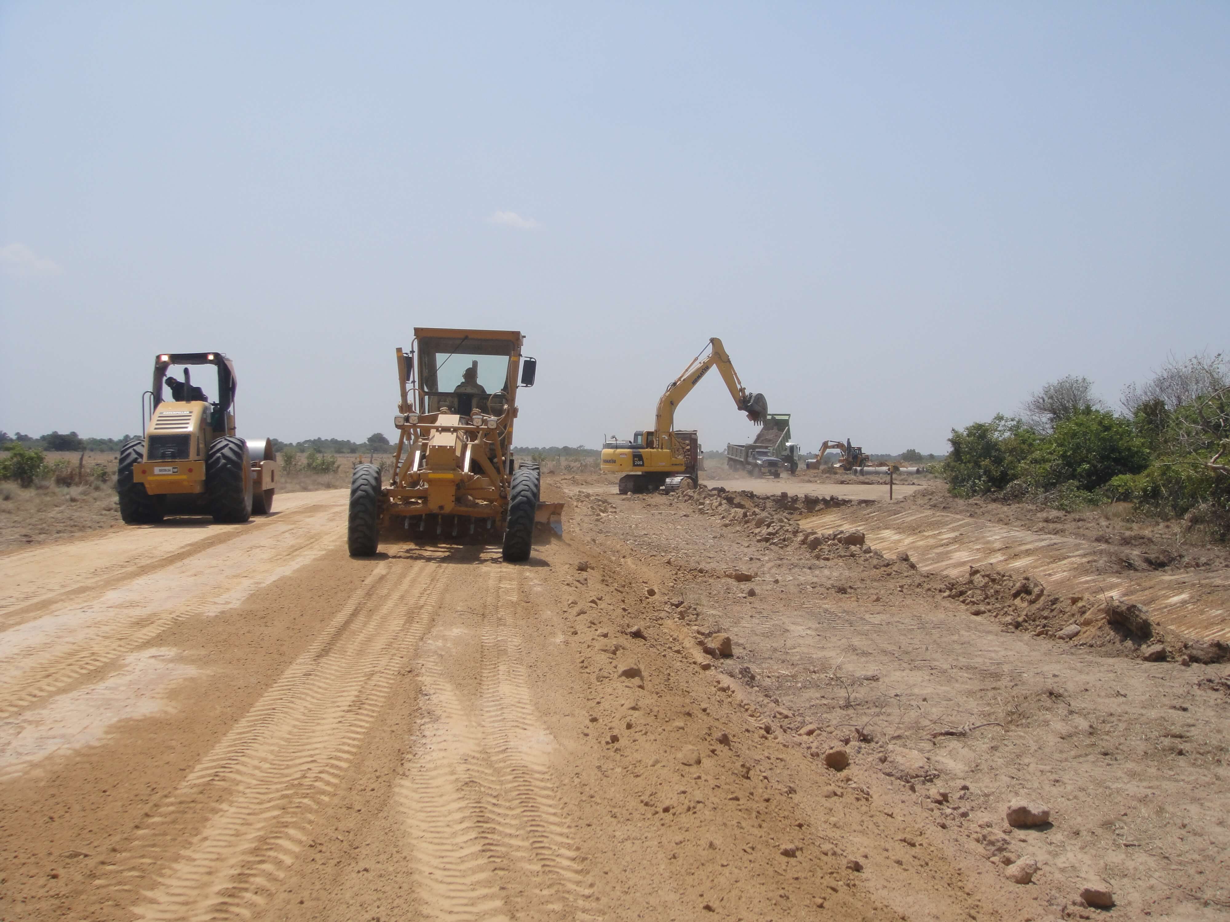 Puentes y Carreteras/Construcción Vía Petrolera Cuerva 18