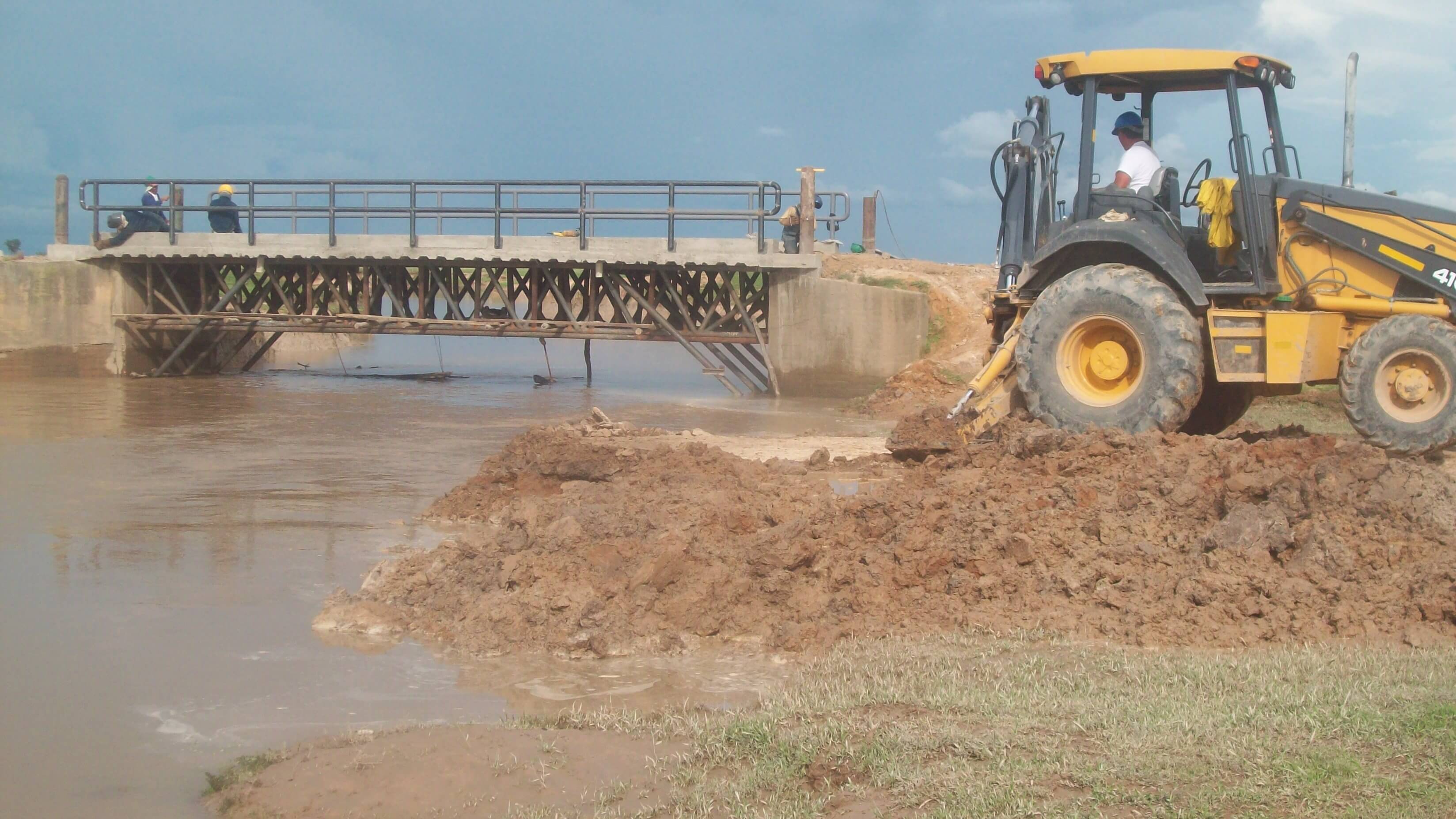 Puentes y Carreteras/Construcción Puente Puente Fijo Vía Acceso Llano 17