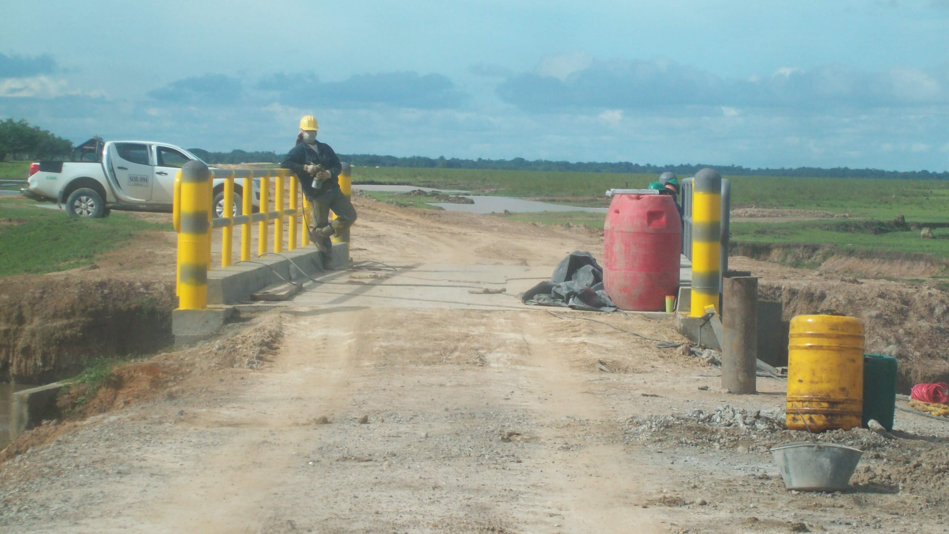 Puentes y Carreteras/Construcción Puente Puente Fijo Vía Acceso Llano 15