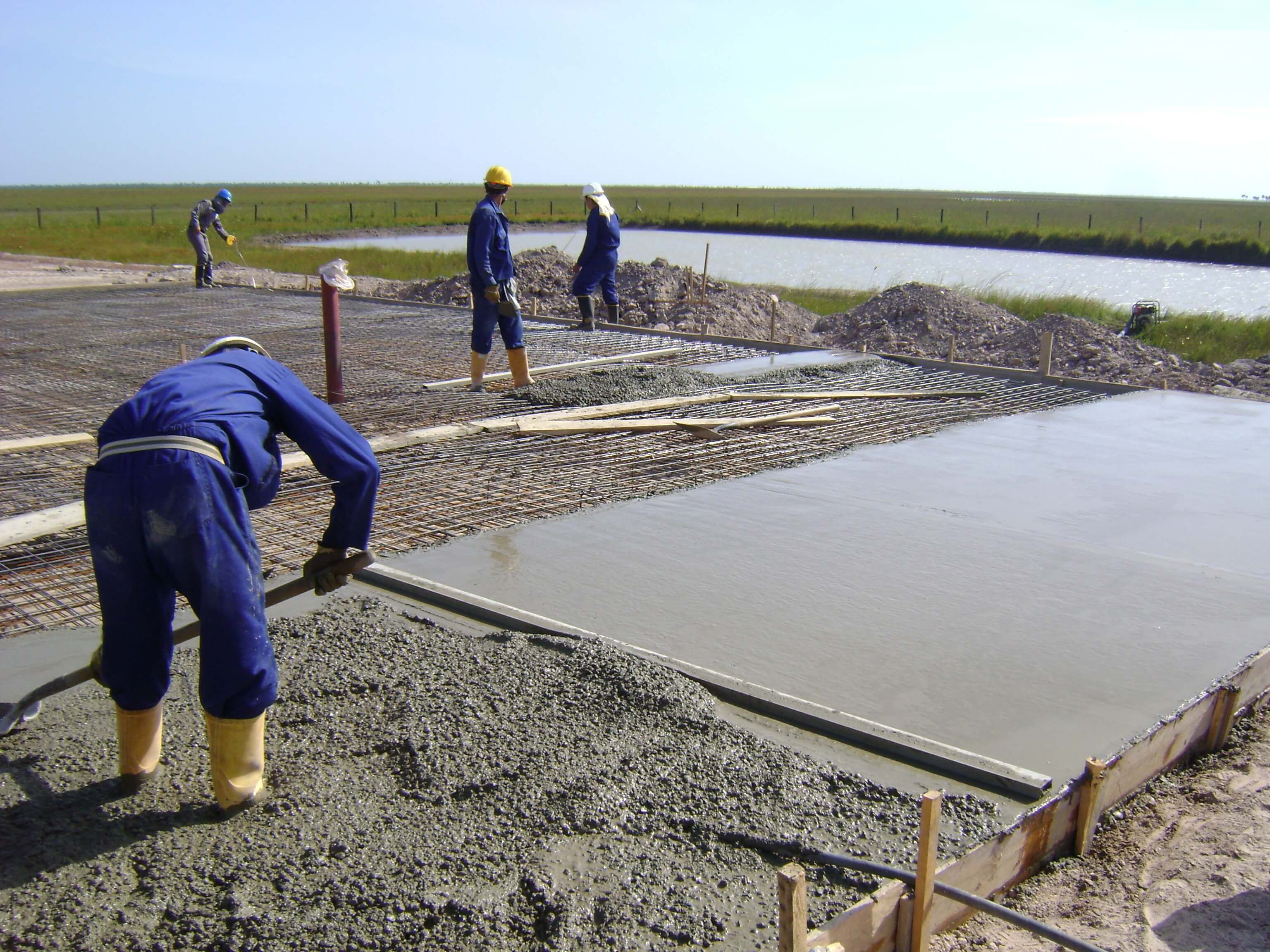 Puentes y Carreteras/Construcción Contrapozo Llanos 2