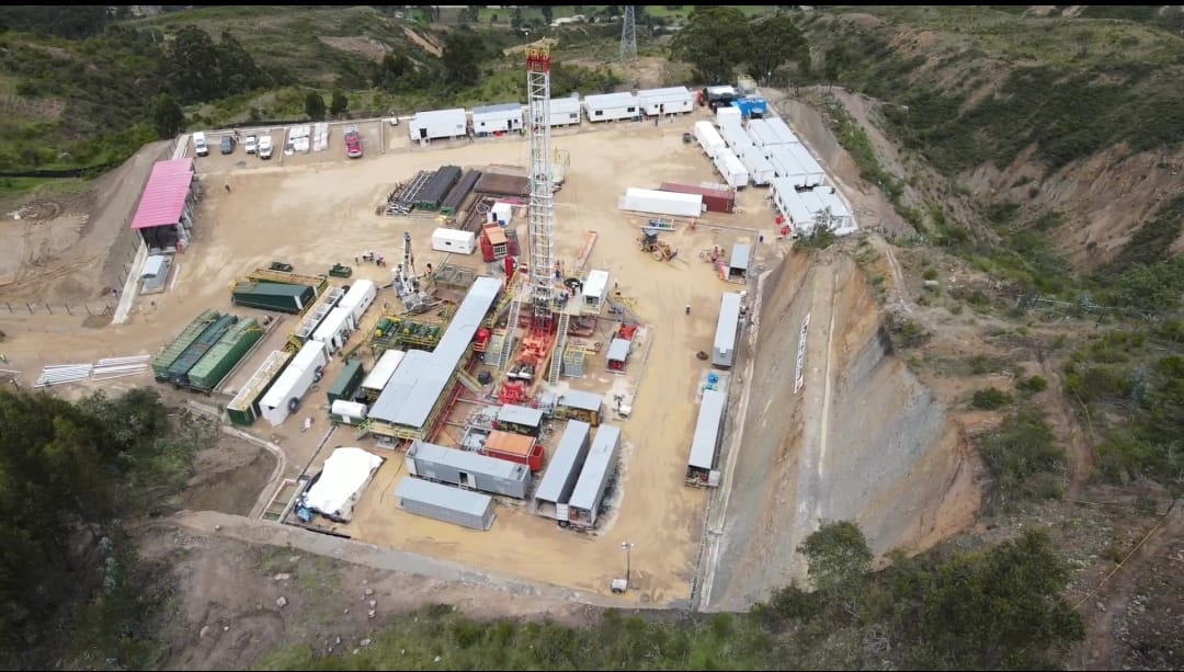 Puentes y Carreteras/Construcción Locación Petrolera 4