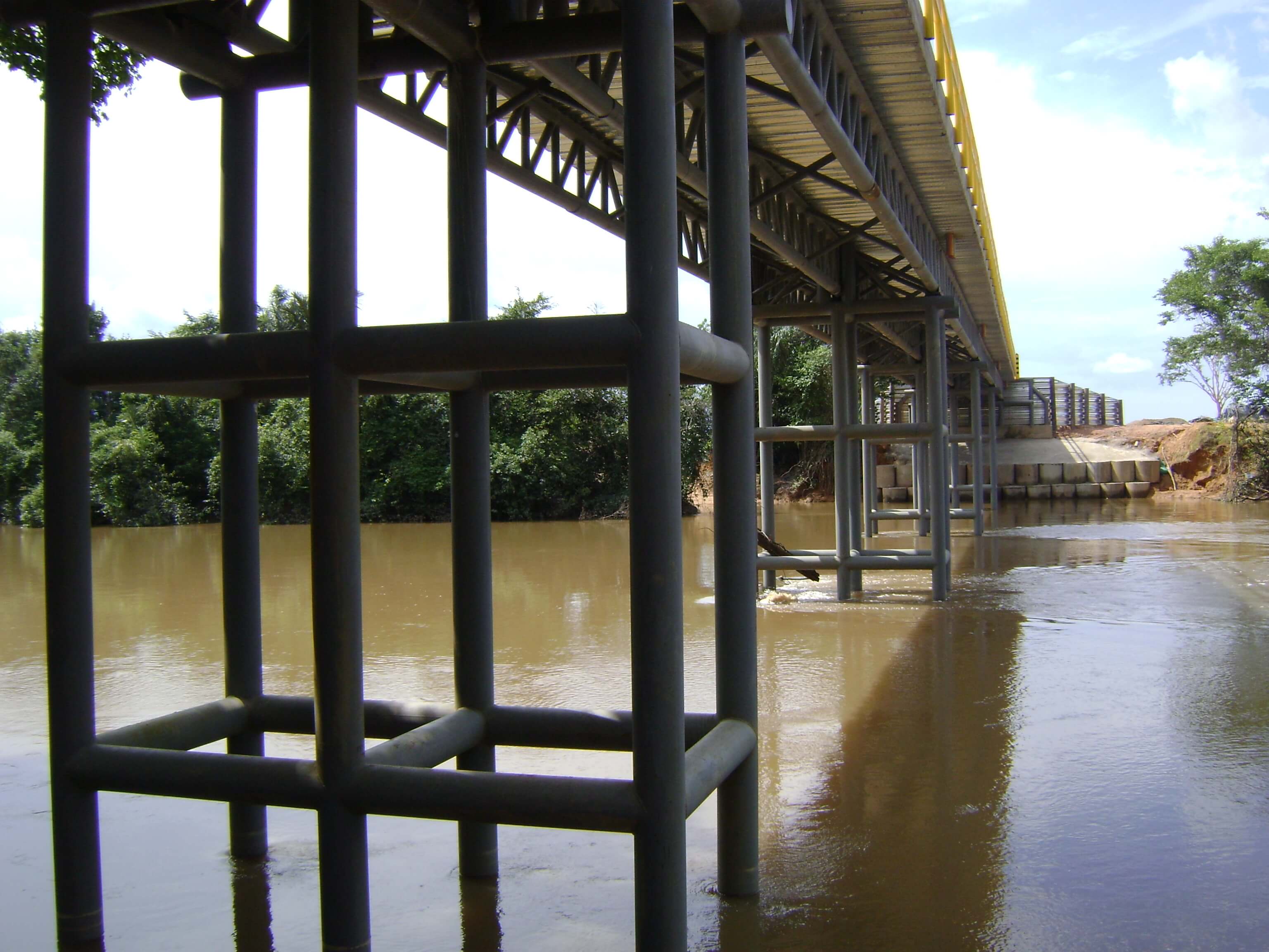 Puentes y Carreteras/Construcción Puente Puente Fijo Vía Acceso Llano 13