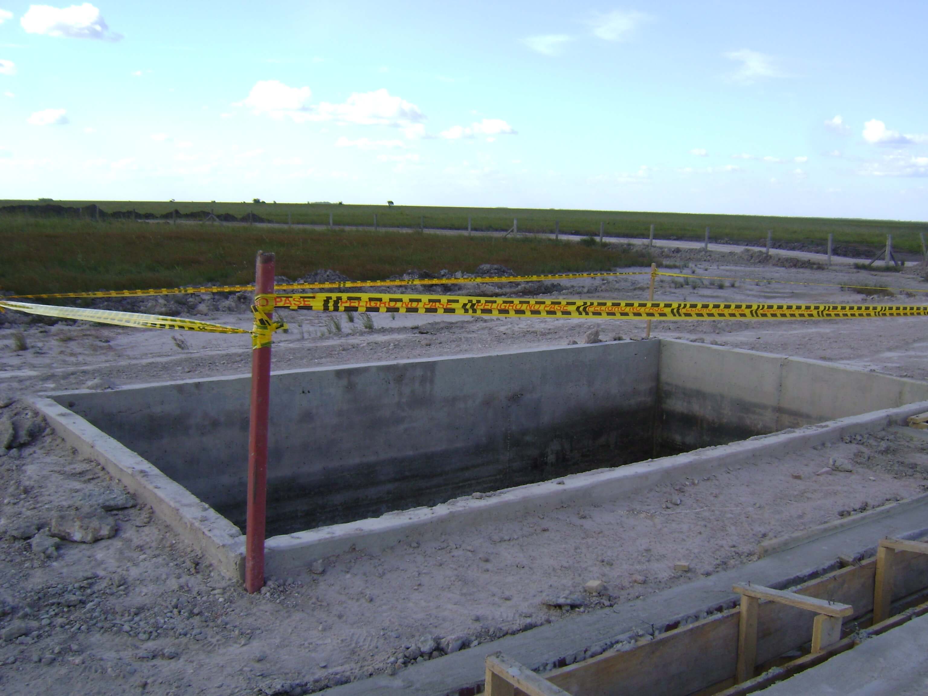 Puentes y Carreteras/Construcción Box Coulvert Llanos 1