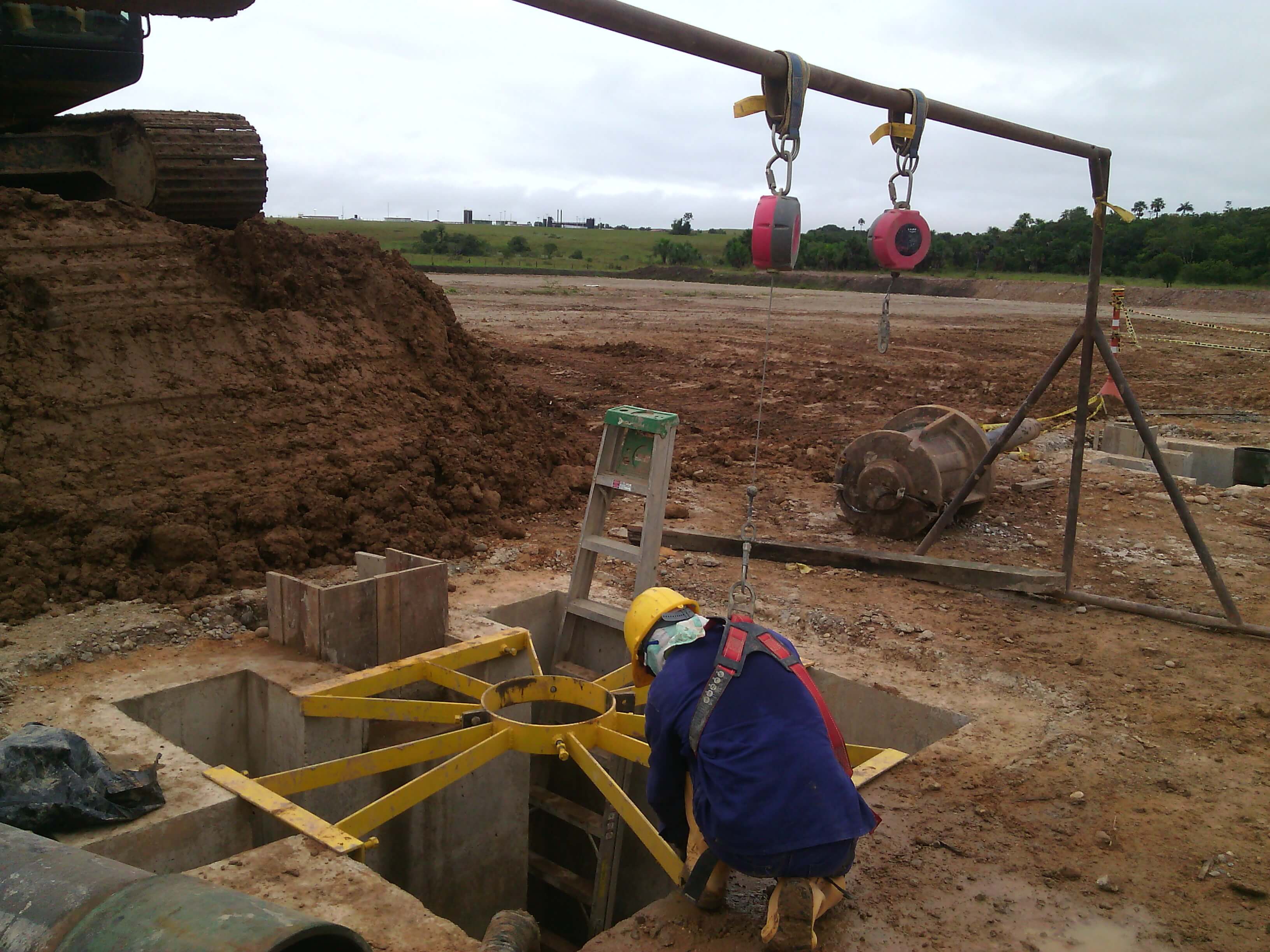 Puentes y Carreteras/Construcción Contrapozo Llanos