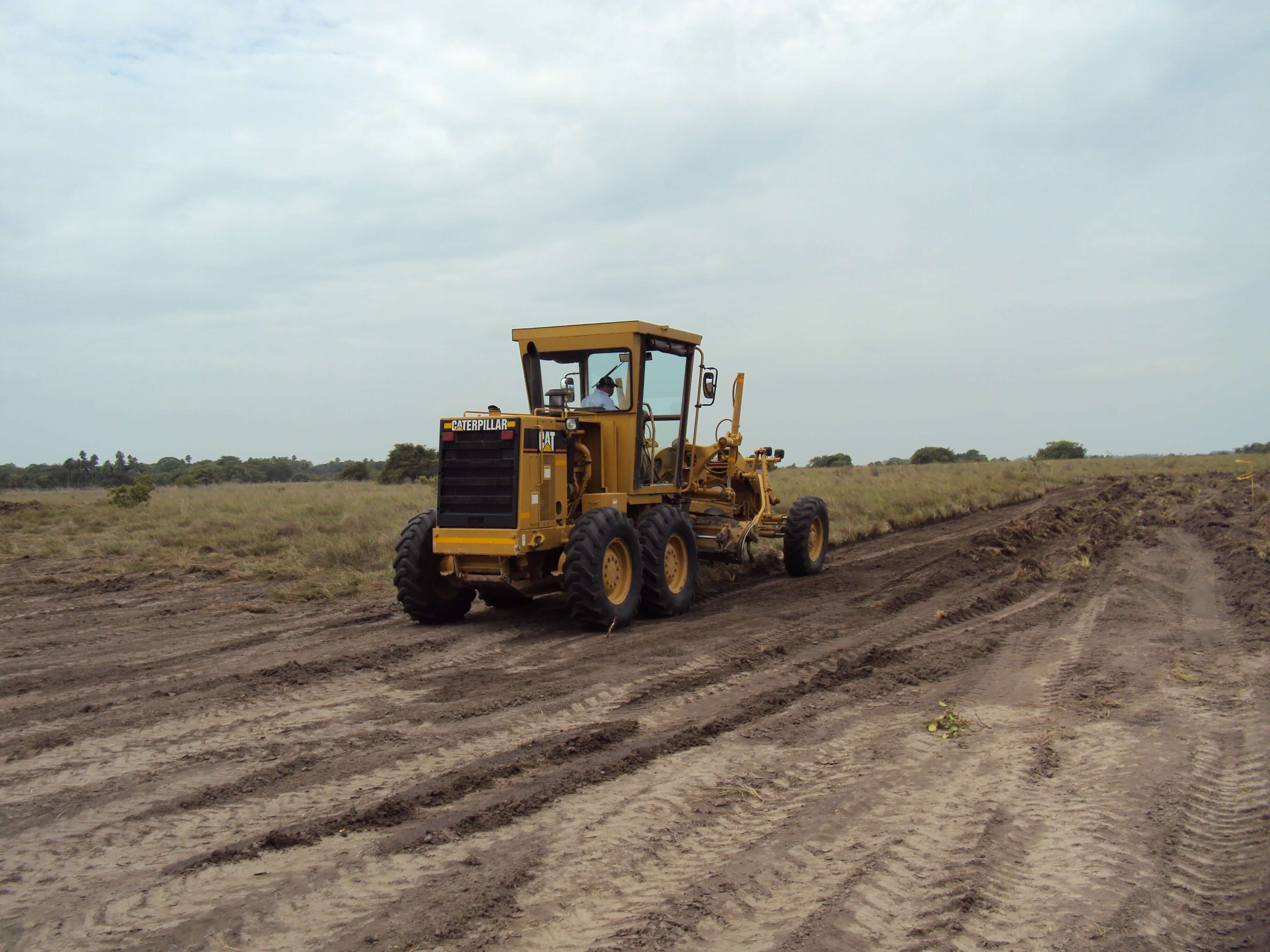 Puentes y Carreteras/Construcción Vía Petrolera Dorotea 14