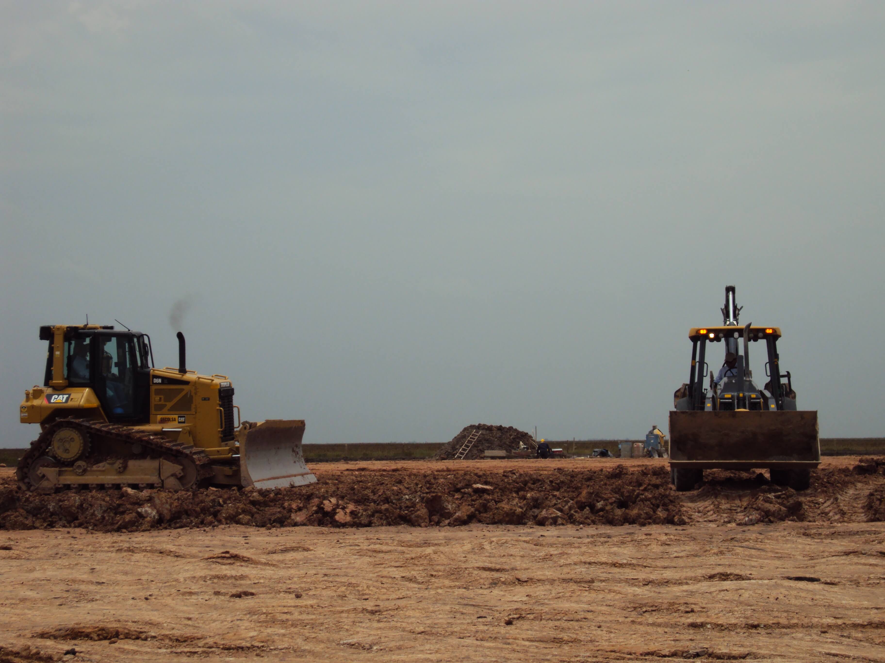 Puentes y Carreteras/Construcción Vía Petrolera Dorotea 8